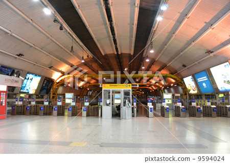Fiumicino Station 9594024