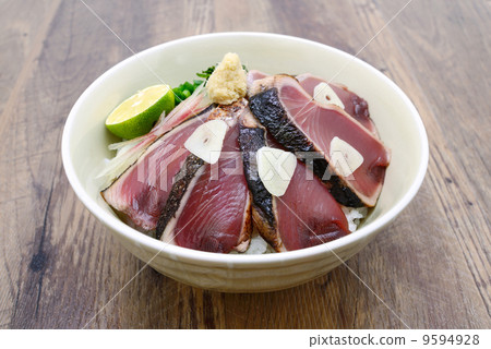 Batting of bonito on rice 9594928