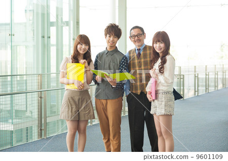 University students and professors 9601109