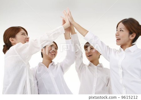 Four young women Four young women 9615212