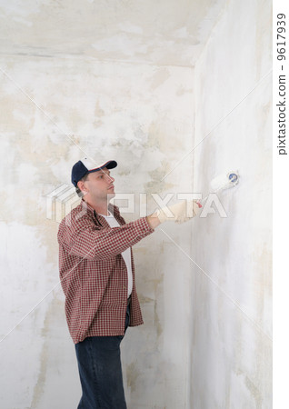 Painting contractor 9617939