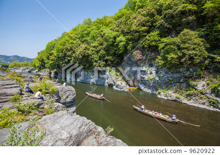 Nagatoro的新鮮綠色和線下降 Nagatoro的新鮮綠色和線下降 9620922