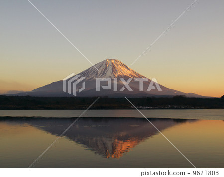 Fuji in winter Fuji in winter 9621803