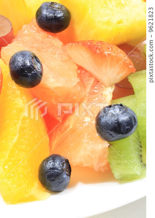 Cut fruit 9621823