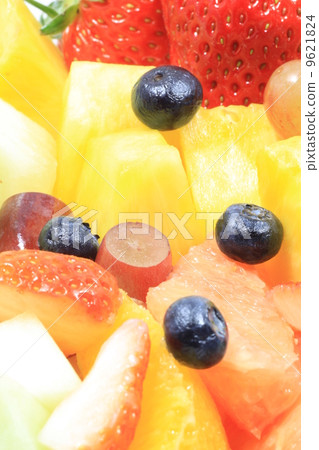 Cut fruit Cut fruit 9621824