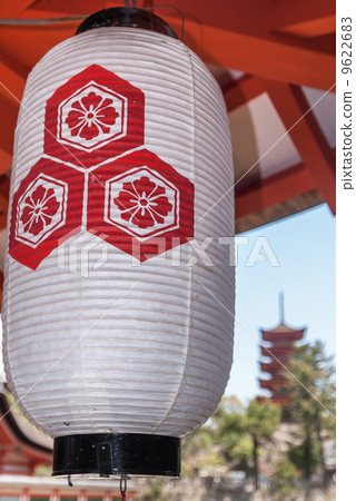 嚴島神社走廊的燈籠 9622683