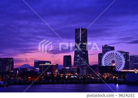 Minato Mirai Sunset 9624281