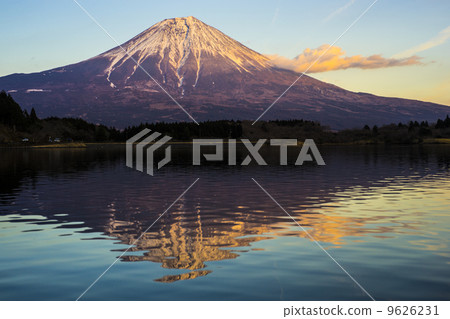 富士山在日落時 富士山在日落時 9626231