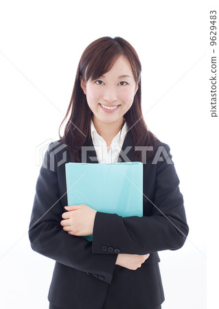 拿著文件的婦女 9629483