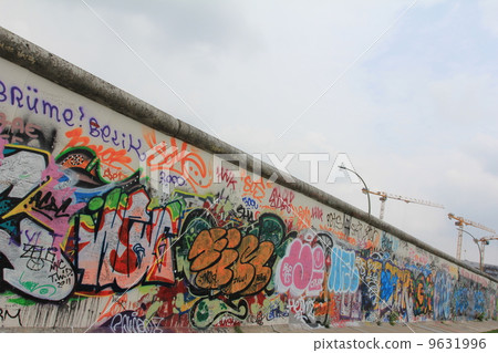 Berlin Wall 3 9631996