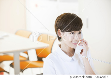 Women calling nurses Women calling nurses 9632015