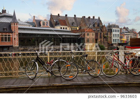 Scene in old town, Ghent 9633603