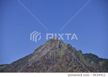 Mt. Ishizuchi from the Ishigome Skyline Mt. Ishizuchi from the Ishigome Skyline 9634412