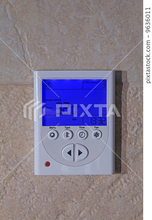 temperature on a digital thermostat temperature on a digital thermostat 9636011