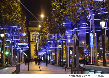 Avenue Champs-Elysées Avenue Champs-Elysées 9636829