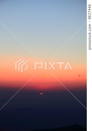    從第一次日出伊豆天際線1月1日拍攝的Hatsushima Atami 9637446