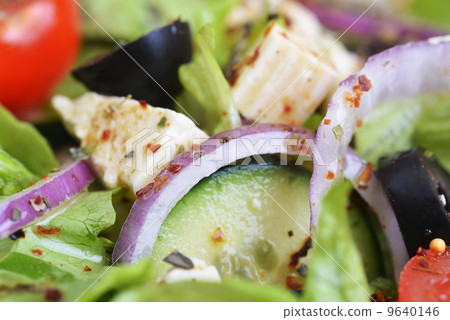 salad with fresh vegetables 9640146