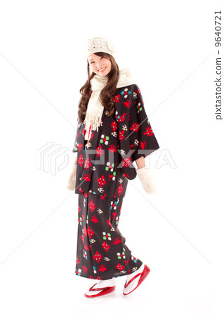 Pretty girl with cold weather in kimono Pretty girl with cold weather in kimono 9640721