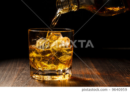 Whiskey 9640959