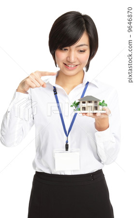 Short hair business woman 9646870