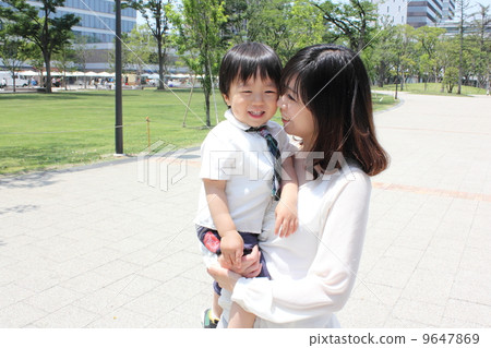 Parent and child 9647869