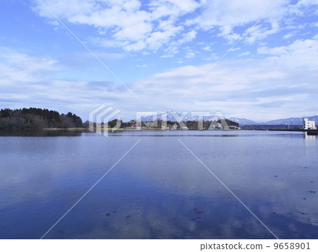 Yoneyama和Asahi Pond Yoneyama和Asahi Pond 9658901