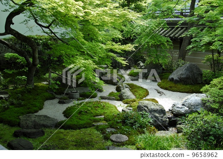Garden view of Kyoto Eikan-do Garden view of Kyoto Eikan-do 9658962