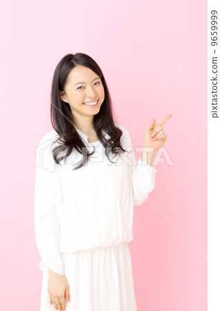 女·粉紅色背 女·粉紅色背 9659999