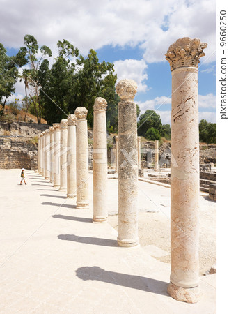 Ancient ruins 9660250
