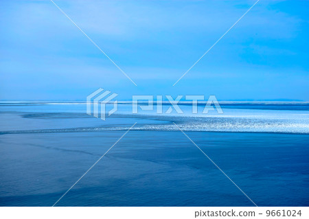 Drift ice Drift ice 9661024