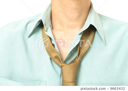 一個男人有一個吻標記 9663432