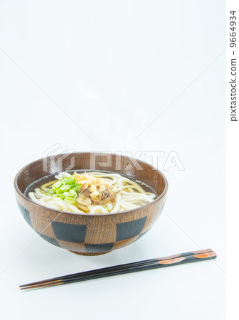 Meat noodles 9664934