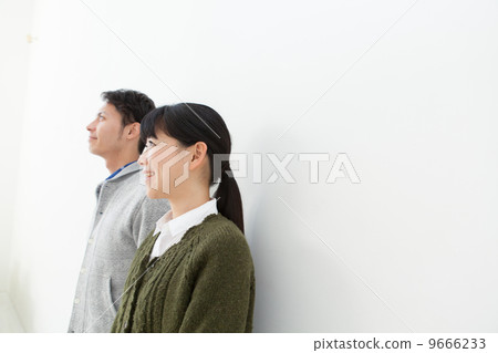 Young men and women Young men and women 9666233