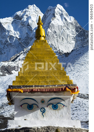 Chedi and Amadabram 9669403