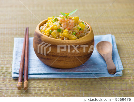 chinese fried rice , or nasi goreng popular cusine in asia 9669476