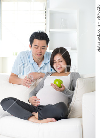 pregnancy and healthy eating and drinking pregnancy and healthy eating and drinking 9670226
