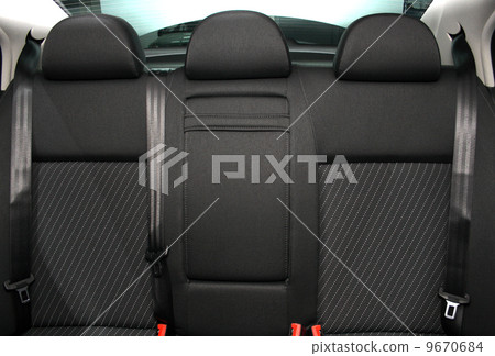 Back passenger seats in a car 9670684