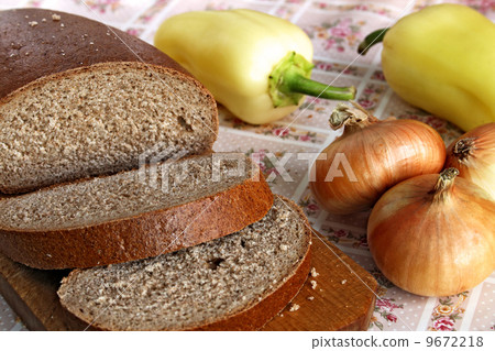 Organic Bread and Vegetables Organic Bread and Vegetables 9672218
