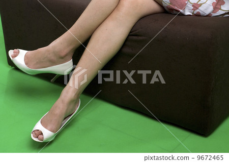 female female 9672465