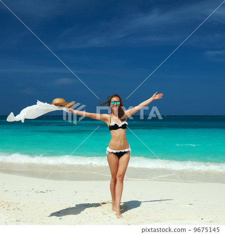 Woman at beach Woman at beach 9675145