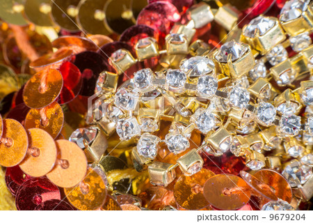 Gems and treasures 9679204