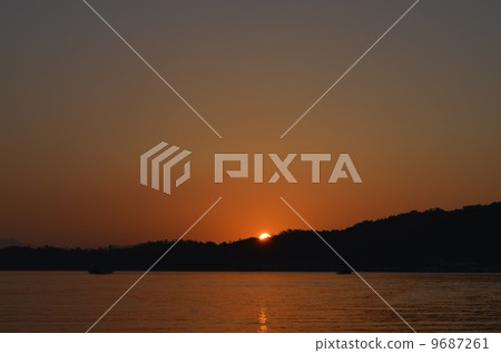 Morning glow in Miyajima 9687261