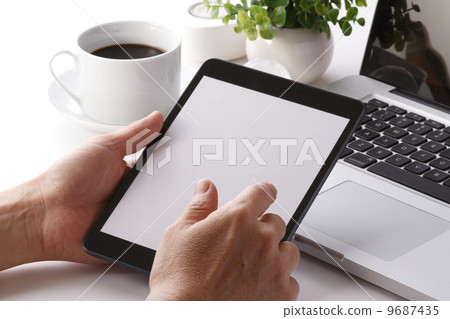 方便使用平板電腦 方便使用平板電腦 9687435