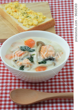 Salmon cream stew 9688569