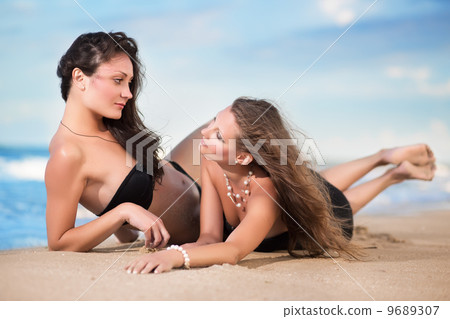 Two sexy slim women Two sexy slim women 9689307
