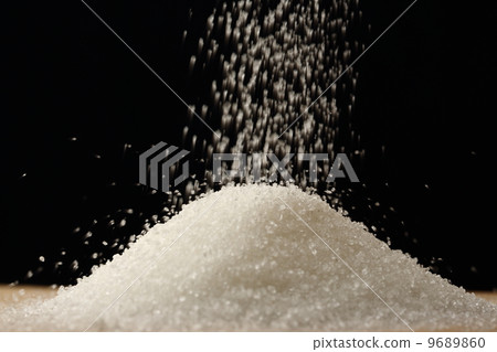 Flow of white sugar 9689860