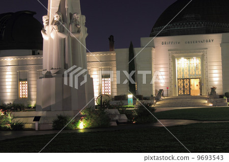 Griffith Observatory at night Griffith Observatory at night 9693543