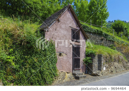 法國，Midi-Pyrenees地區的風景 9694464