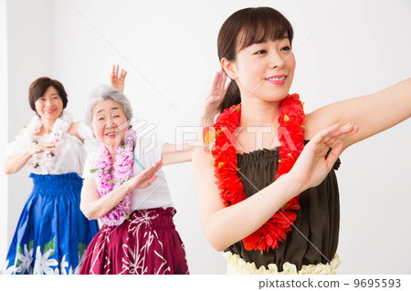 Hula classroom 9695593