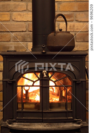 Warm wood stove Warm wood stove 9696209